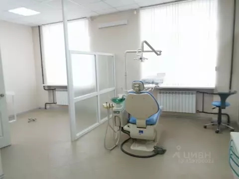 Помещение свободного назначения в Коми, Сыктывкар ул. Морозова, 136 ...