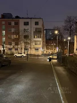 Гараж в Москва 6-й Рощинский проезд, 1 (15 м)