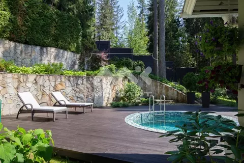 Дом в Ленинградская область, Выборгский район, Рощино пгт ул. ...