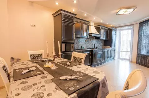 3-к кв. Вологодская область, Вологда ул. Леденцова, 7А (153.4 м)