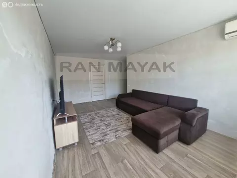 3-комнатная квартира: Майкоп, Прямая улица, 2Б (59.3 м)