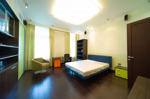 Продается 5-комнатная квартира