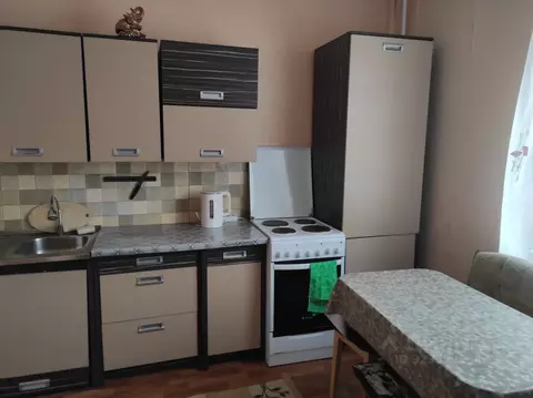 1-к кв. Курская область, Курск просп. Вячеслава Клыкова, 38 (38.0 м)