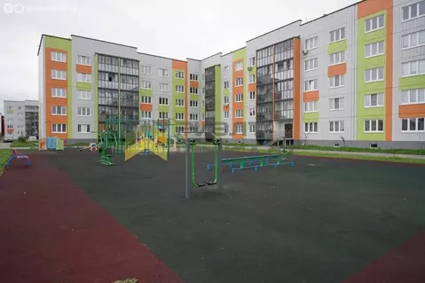 3-комнатная квартира: Омск, 21-я Амурская улица, 75 (80 м)