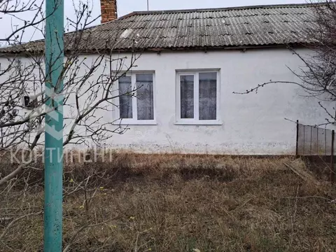 Дом в Крым, Черноморский район, с. Новоивановка ул. Целинная, 2 (56 м)