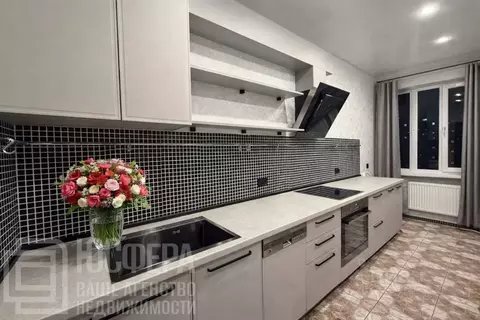 2-к кв. Волгоградская область, Волгоград Донецкая ул., 16а (80.0 м)