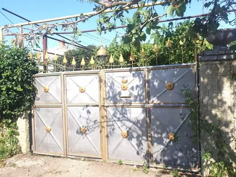 Дом в Крым, Ленинский район, с. Чистополье ул. Молодежная (73 м)