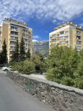 2-к кв. Крым, Ялта ул. Грибоедова, 21к1 (52.0 м)