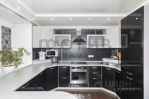 2-к кв. Тюменская область, Тюмень Широтная ул., 148к1 (60.2 м)