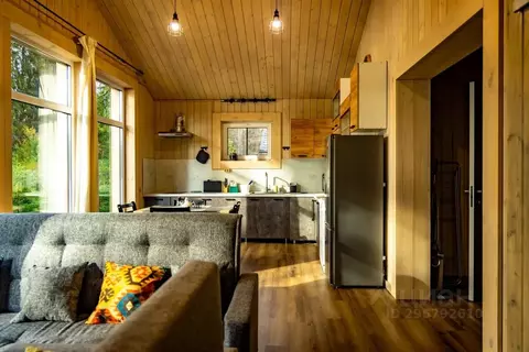 Дом в Ленинградская область, Выборгский район, Первомайское с/пос, ...