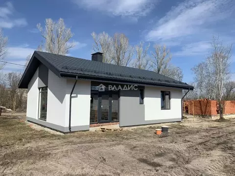 Дом в Воронежская область, Воронеж ул. Совхозная (90 м)
