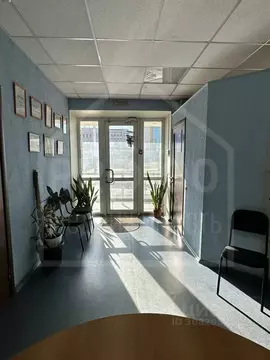 Помещение свободного назначения в Омская область, Омск ул. Красный ...