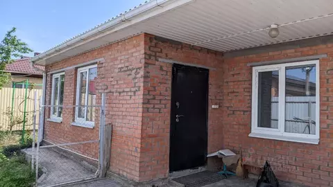 Дом в Ростовская область, Ростов-на-Дону 2-я Осевая ул., 11 (49 м)