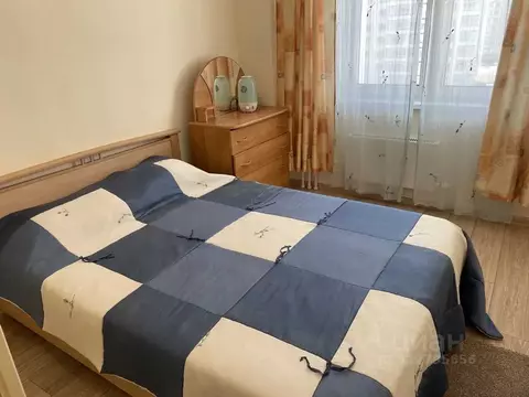 2-к кв. Красноярский край, Красноярск наб. Ярыгинская, 15 (58.0 м)