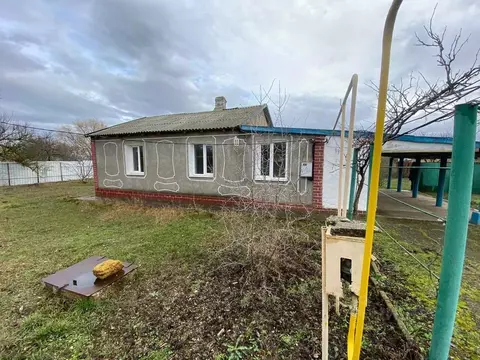 Дом в Крым, Черноморский район, с. Кировское ул. 50 лет СССР, 11 (68 ...