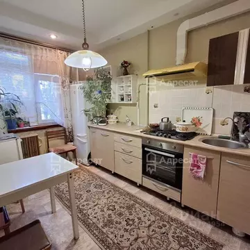 2-к кв. Волгоградская область, Волгоград ул. 8-й Воздушной Армии, 26 ...