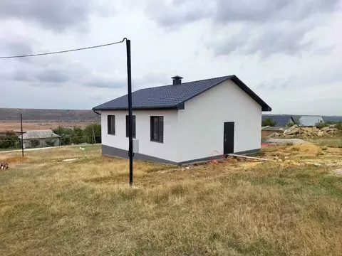 Дом в Крым, Симферопольский район, с. Пожарское ул. Винницкая (80 м)