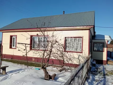 Дом в Алтайский край, Бийский район, с. Малоенисейское Зеленая ул. (55 ...