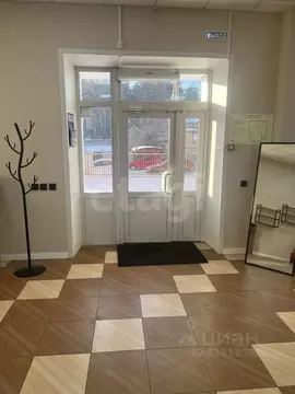 Помещение свободного назначения в Красноярский край, Красноярск ул. ...