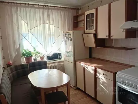 3-к кв. Саратовская область, Энгельс Казарменный пер., 13б (58.0 м)