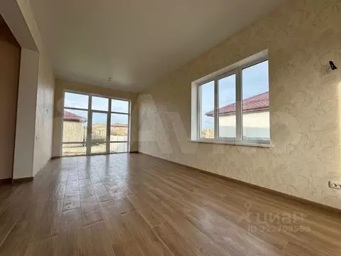 Дом в Крым, Симферопольский район, Трудовское с/пос, с. Строгоновка ...