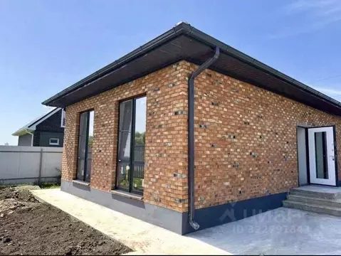 Дом в Адыгея, Тахтамукайский район, Старобжегокай аул Адыгейский пер., ...