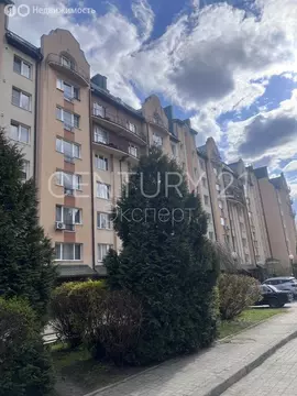 3-комнатная квартира: Калининград, Чувашская улица, 6 (106.5 м)