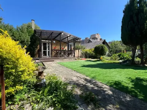 Дом в Калининградская область, Калининград пер. Куйбышева, 11 (130 м)