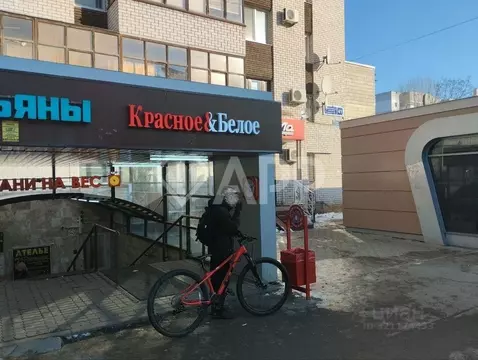 Помещение свободного назначения в Татарстан, Казань ул. Космонавтов, ...