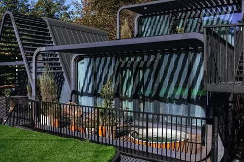 Дом в Краснодарский край, Сочи Красная Поляна пгт, ул. Ставропольская, ...