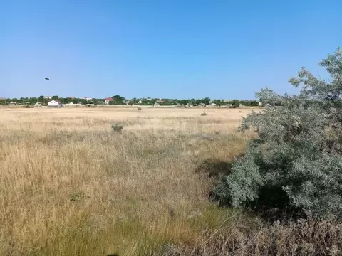 Участок в Крым, Ленинский район, Семисотское с/пос, с. Каменское ул. ...