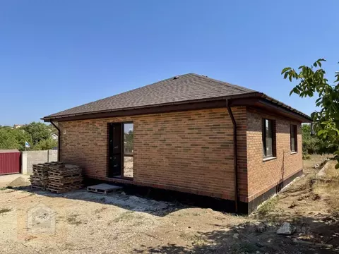 Дом в Крым, Сакский район, с. Суворовское ул. Спутниковая (81 м)