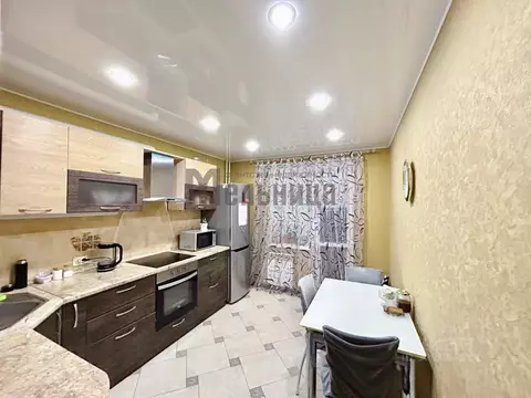 2-к кв. Волгоградская область, Волгоград ул. Маршала Еременко, 42 ...