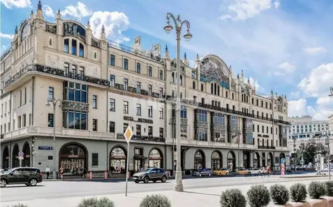 Торговая площадь в Москва Театральный проезд, 2 (270 м)