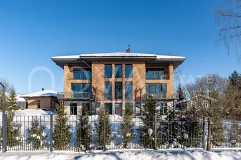 Дом в Ленинградская область, Выборгский район, Первомайское с/пос, ...