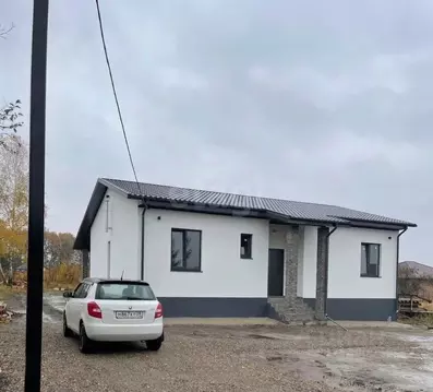 Дом в Курская область, Курский район, Нижнемедведицкий сельсовет ул. ...