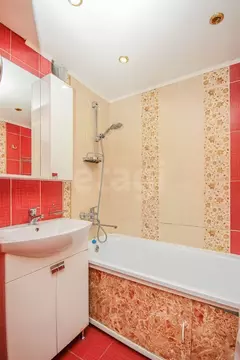 3-к кв. Бурятия, Улан-Удэ 113-й мкр, 5 (68.9 м)