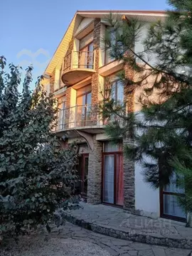 Дом в Крым, Евпатория городской округ, Заозерное пгт  (500 м)