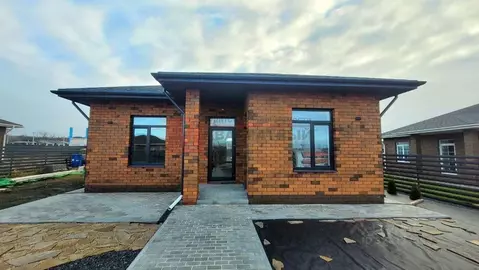 Коттедж в Белгородская область, Старый Оскол ул. Аквамариновая (98 м)