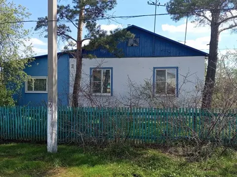 Дом в Омская область, с. Азово ул. 40 лет ВЛКСМ (84 м)
