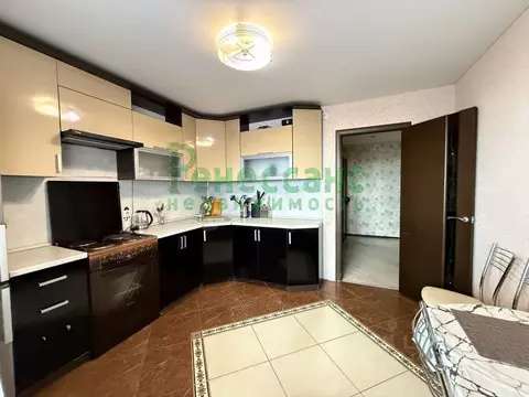 2-к кв. Брянская область, Брянск ул. Тютчева, 1 (65.0 м)