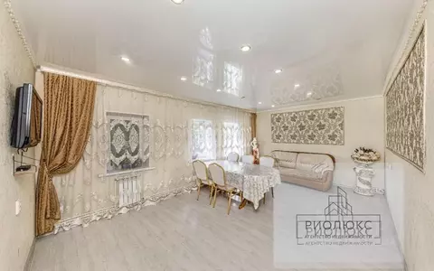 Дом в Челябинская область, Челябинск Речная ул., 4 (160 м)