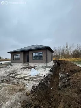 Дом в Мясниковский район, село Большие Салы (100 м)