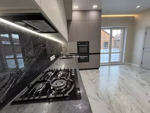 Таунхаус в Челябинская область, Магнитогорск ул. Золотистая (75 м)