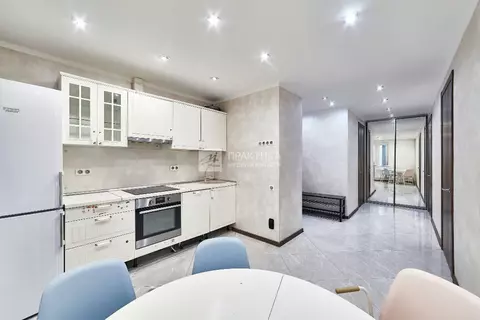 Продается 2-комнатная квартира