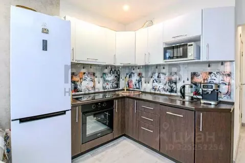 1-к кв. Тюменская область, Тюмень ул. Василия Подшибякина, 19 (42.0 м)