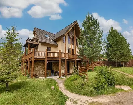 Дом в Ленинградская область, Выборгский район, Рощино пгт ул. Гоголя, ...