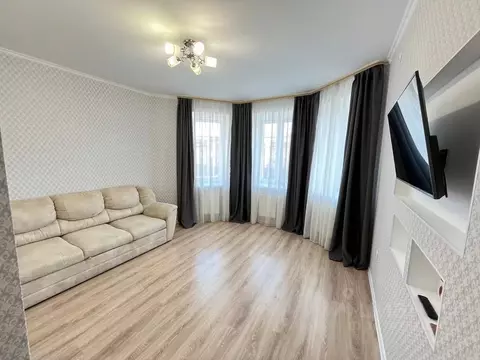 1-к кв. Татарстан, Казань ул. Баки Урманче, 7 (52.0 м)