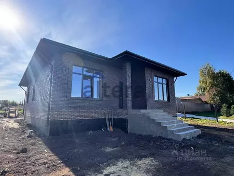 Дом в Татарстан, Лаишевский район, Егорьевское с/пос, д. Кзыл-Иль ул. ...