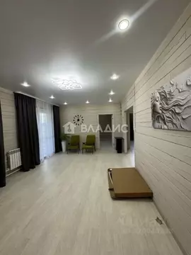 Дом в Бурятия, Иволгинский район, Гурульбинское с/пос, с. Гурульба ул. ...